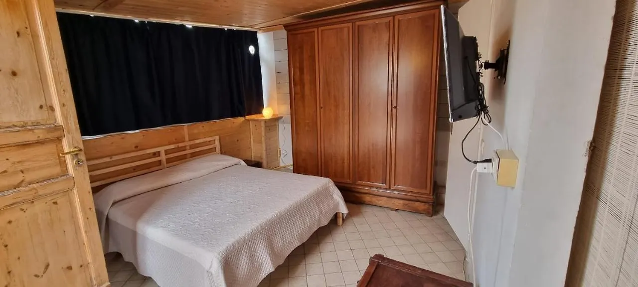 לינה וארוחת בוקר נאפולי Vesuviane 'E Belle 'Mbriane B&B