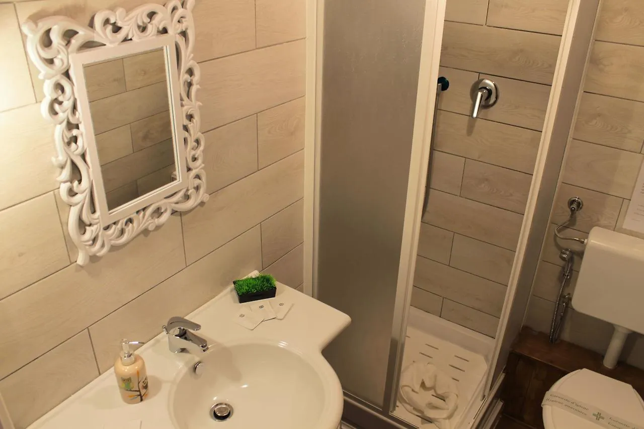 Vesuviane 'E Belle 'Mbriane B&B Naples